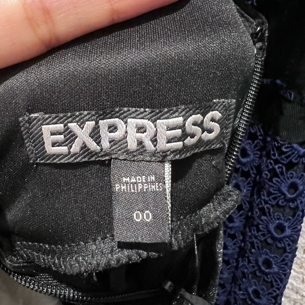 Express Black Velvet Jumpsuit Size 00 - Picture 3 of 4